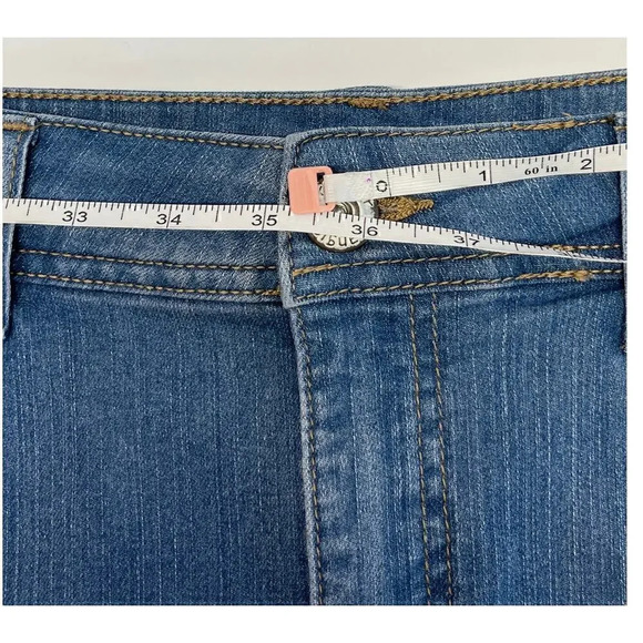 Wrangler Womens Size 12/M Blue Jean Skirt Pockets Back Slit - Picture 4 of 12